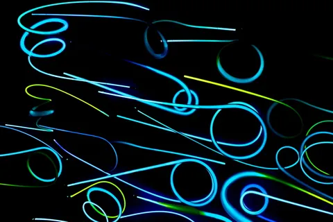 绿色霓虹灯、霓虹灯、漩涡灯、抽象灯、亮灯、蓝色、绿色、深色