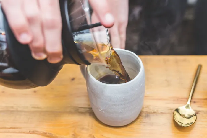 咖啡机，黑咖啡，酿造，咖啡，饮料，马克杯，杯子，勺子