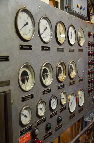 手表、Ad、交换机、控制中心、指针、表盘、船舶、机舱