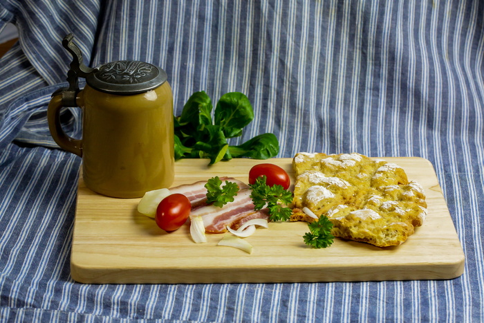 脆面包，扁面包，晚祷，krug，烘焙，selberbacken，烘焙面包，食品