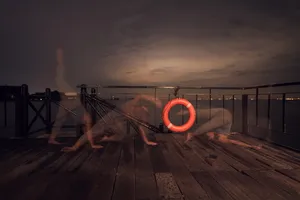 长时间曝光，夜晚，救生圈，艺术，姿势，舞蹈，舞蹈，姿势