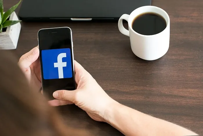 Facebook手机照片