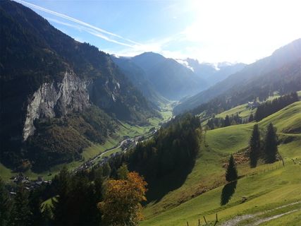 绿色、山脉、白天、山脉、树木、景观、山谷、田野