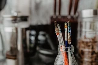 用毛笔和丙烯画作画