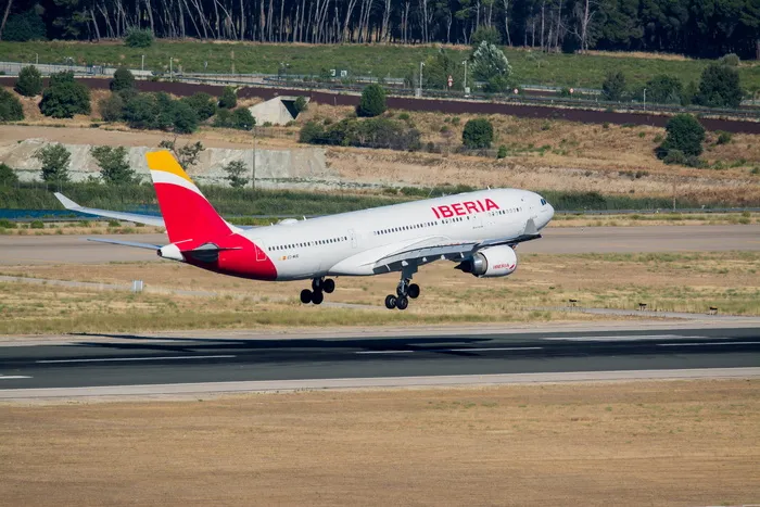 西班牙，马德里，飞行器，飞机，运输，运输方式，机场，机场跑道