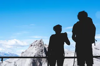 二、人物、俯瞰、山脉、轮廓、人物、外观、岩石