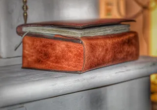 手工、皮革、创意、无人、特写、室内、出版物、书籍