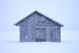 灰色，房子，被包围，雪，冬天，小屋，暴风雪，雪花