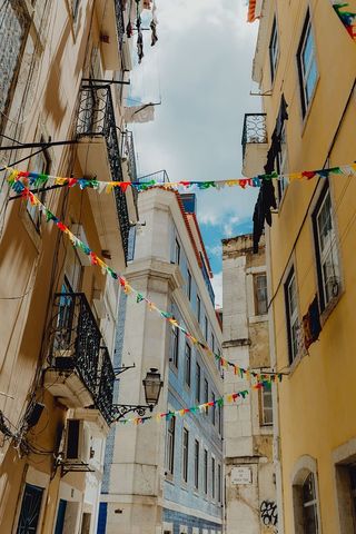 葡萄牙里斯本为圣安东尼盛宴装饰的街道