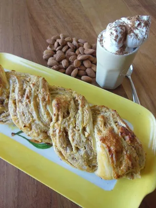 杏仁，咖啡，甜食，食品，甜食，蛋糕，糕点