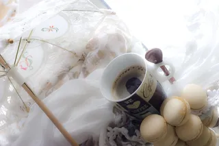 咖啡杯，旁边，杏仁饼，白色，米色，黑色，陶瓷，马克杯