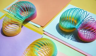 三款彩色螺旋玩具