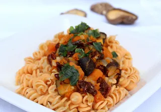 意大利面，面条，吃，厨师，午餐，宫廷，酱汁，面条