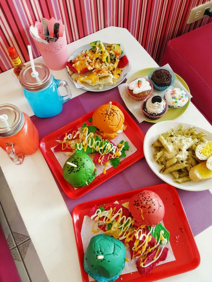 汉堡、薯条、玉米片、五颜六色、食物、美食家、面包、零食