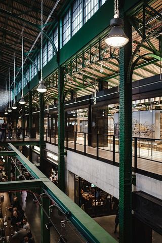 波兰华沙“Koszyki”市场大厅，俗称“人民集市”