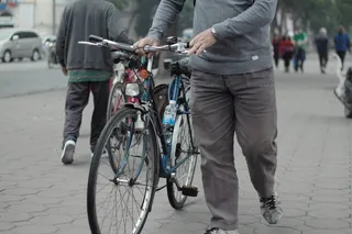 越南，hoán kiếm、 oldman，age，bycicle，life，河内，越南