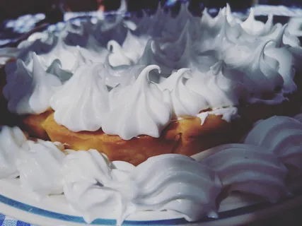 蛋白酥皮、甜食、蛋糕、食品、食品和饮料、新鲜度、甜食、甜点