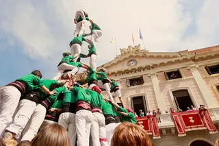 西班牙萨巴德尔，圣罗克解放军，我们一起创造，绿色，一起，塔，人