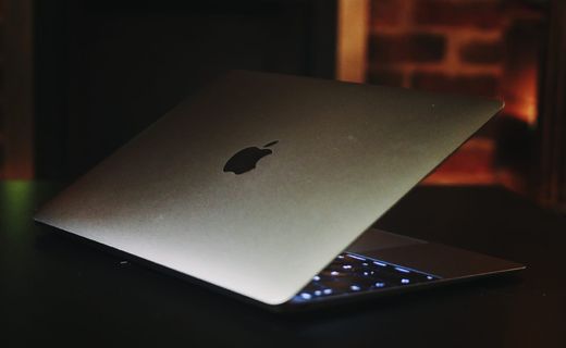 英国，伦敦，考文特花园，笔记本电脑，电脑，办公电脑，苹果笔记本电脑，商业