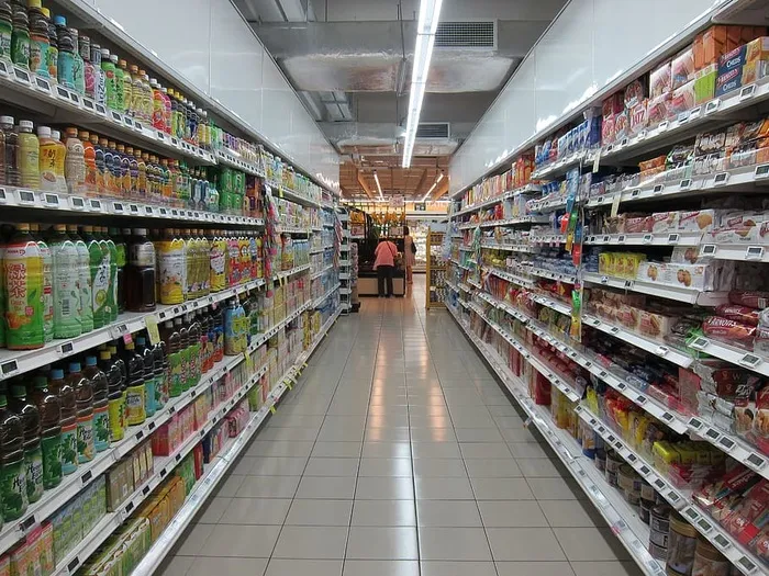 人，里面，杂货店，市场，超市，商店，食品，商店