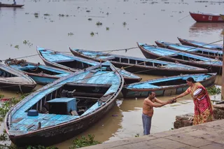 恒河、河流、圣地、普贾、印度、印度、宗教仪式、船只