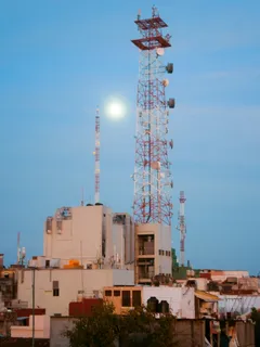 villahermosa,zona luz,墨西哥,塔,天线,碟形天线,电信,建筑结构 villahermosa,zona luz,墨西哥,塔,天线,碟形天线,电信,建筑结构