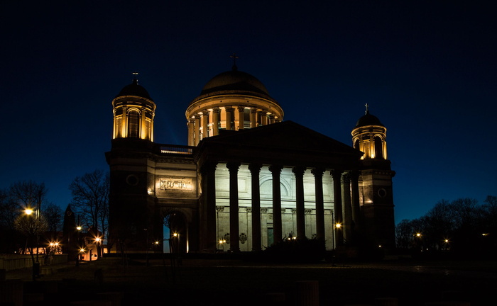 长方形会堂，Esztergom，夜间，夜间，灯光，灯光，夜间，照明，建筑
