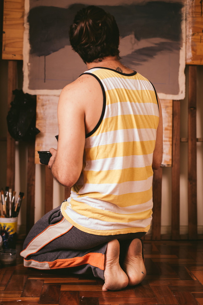 男子绘画