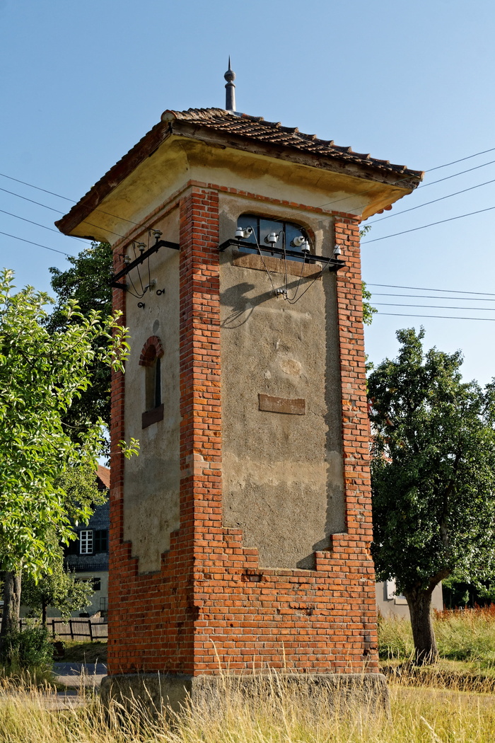 trafohaeusschen，trafohaus，变压器，电力变压器，变压器室，中压，塔，砖
