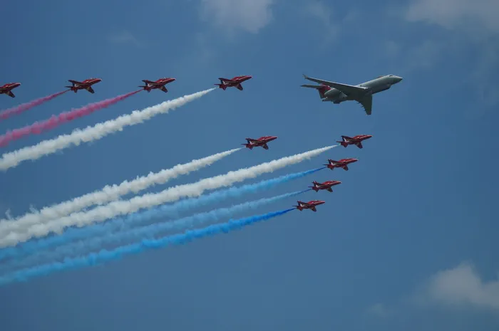 红箭队，皇家空军，英国皇家空军，飞行编队，编队飞行，喷气机，军用喷气机，飞机