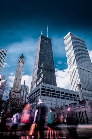 高层建筑的低角度摄影