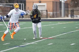 服装，衣服，人，人，头盔，人，团队运动，运动