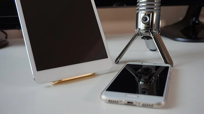 智能手机、平板电脑、麦克风、触摸屏、ipad、手机、播客、技术