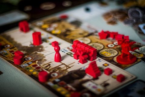 棋盘游戏，游戏，镰刀，游戏，游戏令牌，令牌，选择性聚焦，红色