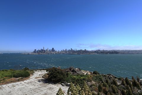 旧金山，加州恶魔岛，天际线，旧金山湾，水，天空，建筑