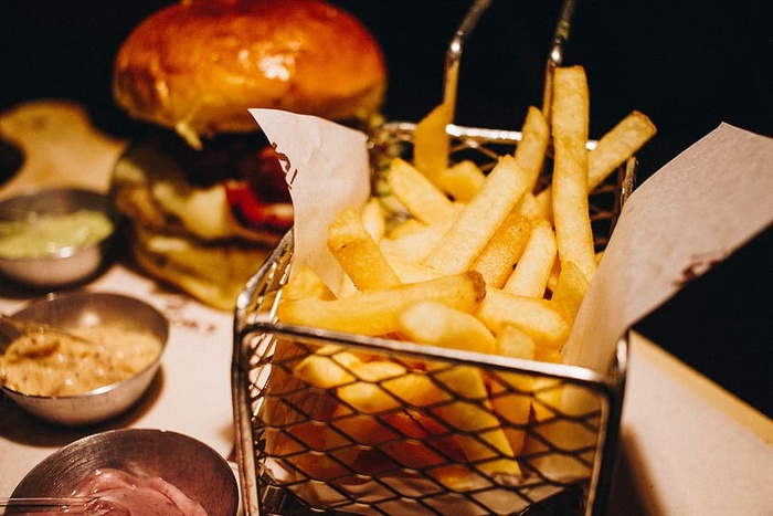 薯条，食品，薯条，土豆，美食，薯条，餐厅，准备好的土豆