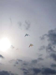 龙,飞龙,放风筝,让风筝飞,太阳,天空,云,飞 龙,飞龙,放风筝,让风筝飞,太阳,天空,云,飞