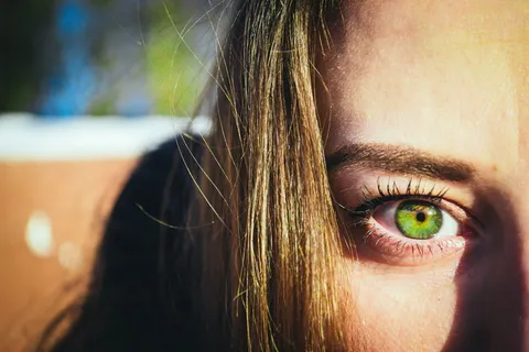 睫毛, allwoeldinoneeye, 绿色, 绿色的眼睛, 多彩, 宏观, 女朋友