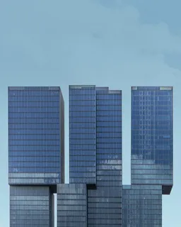 玻璃建筑在白天 玻璃建筑在白天