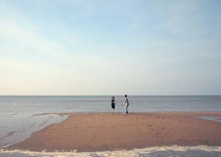 二,孩子们,玩耍,海边,晴朗,蔚蓝,天空,男人 二,孩子们,玩耍,海边,晴朗,蔚蓝,天空,男人