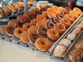 甜甜圈、巧克力、釉面、糖、美味、食物、甜食、糖果