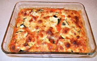 格诺奇，西葫芦，西红柿，食品，大蒜，菜肴，食品和饮料，披萨