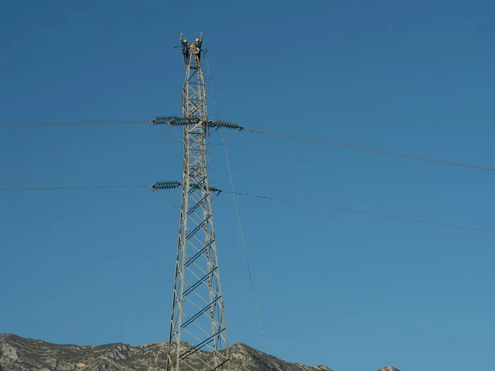 电气塔，电力，工人，电工，问候，天空，技术，电缆