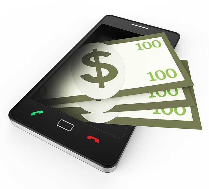 具有代表万维网和网站的Copyspace的手机