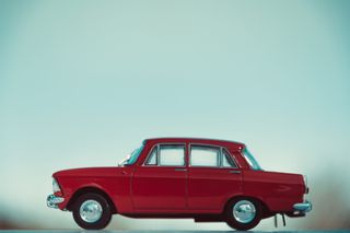 红色金属压铸玩具