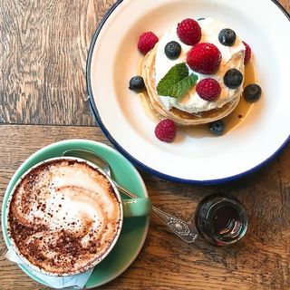 顶部、视图、煎饼、奶油、草莓、蓝莓、甜点、奶油