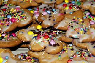 姜饼、上釉、装饰、蛋糕、糖果、烘焙、假日、食品和饮料