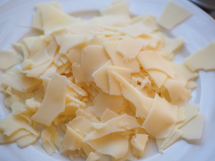 切片、盘子、奶酪、磨碎、Gouda、吃、食物、艾美塔尔