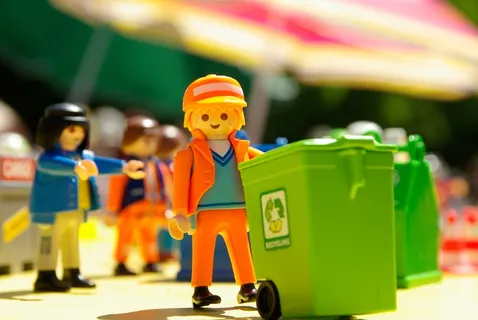 橙色、黄色、乐高塑料玩具、playmobil、玩具、垃圾收集器、微型、童年 橙色、黄色、乐高塑料玩具、playmobil、玩具、垃圾收集器、微型、童年