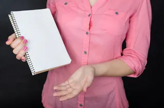 女士，手持，白色，有规则，纸，衬衫，粉色，甜美